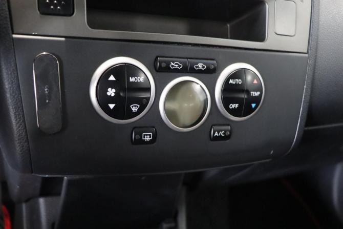 Nissan Tiida I Рестайлинг с пробегом 2010 года, цена 499 990 рублей, 259311 км, седан, Автокод Объявления