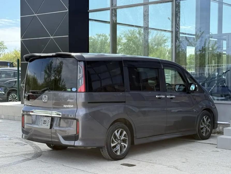 Honda Stepwgn V Рестайлинг Новосибирск  - изображение 8