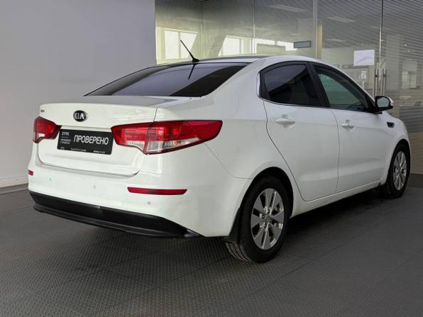 Kia Rio III Рестайлинг с пробегом 2016 года, цена 935 000 рублей, 204860 км, седан, Автокод Объявления