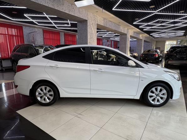 Hyundai Solaris I Рестайлинг с пробегом 2016 года, цена 1 275 000 рублей, 122100 км, седан, Автокод Объявления