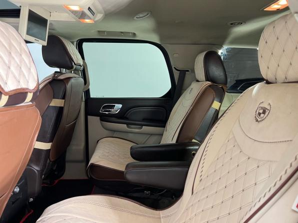 Cadillac Escalade III с пробегом 2011 года, цена 1 299 000 рублей, 241700 км, внедорожник, Автокод Объявления