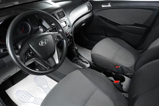 Hyundai Solaris I с пробегом 2012 года, цена 819 000 рублей, 211756 км, седан, Автокод Объявления