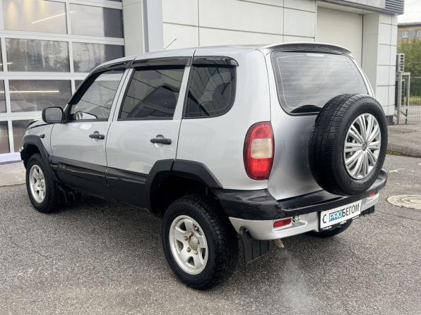 Chevrolet Niva I с пробегом 2005 года, цена 260 000 рублей, 68043 км, внедорожник, Автокод Объявления