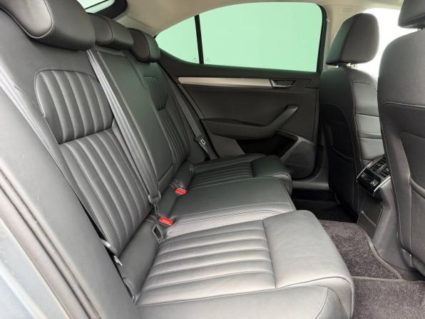 Skoda Superb III с пробегом 2019 года, цена 2 510 000 рублей, 50490 км, лифтбек, Автокод Объявления