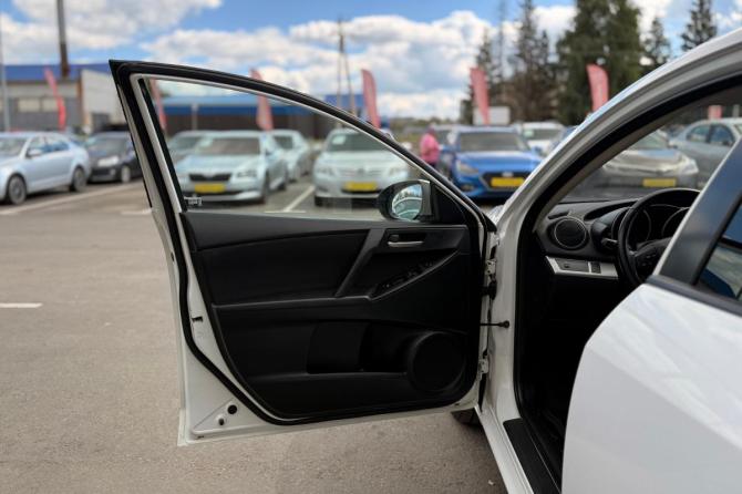 Mazda 3 II (BL) с пробегом 2010 года, цена 900 000 рублей, 144500 км, седан, Автокод Объявления