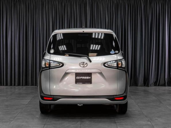 Toyota Sienta II Рестайлинг с пробегом 2019 года, цена 1 569 000 рублей, 94161 км, компактвэн, Автокод Объявления