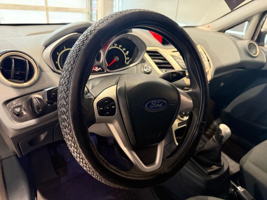 Ford Fiesta Mk6 Екатеринбург  - изображение 10