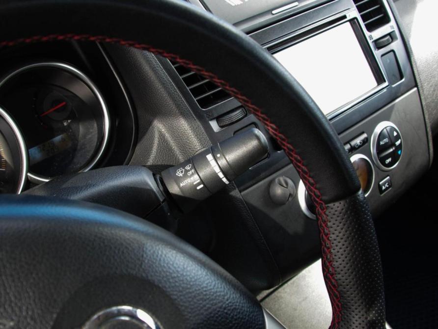 Nissan Tiida I Владимир  - изображение 12
