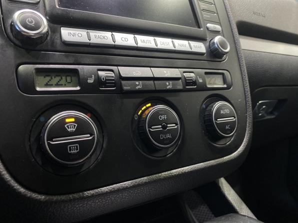Volkswagen Golf V с пробегом 2007 года, цена 589 900 рублей, 210000 км, хэтчбек, Автокод Объявления