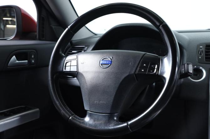 Volvo S40 II Рестайлинг с пробегом 2012 года, цена 699 000 рублей, 107200 км, седан, Автокод Объявления