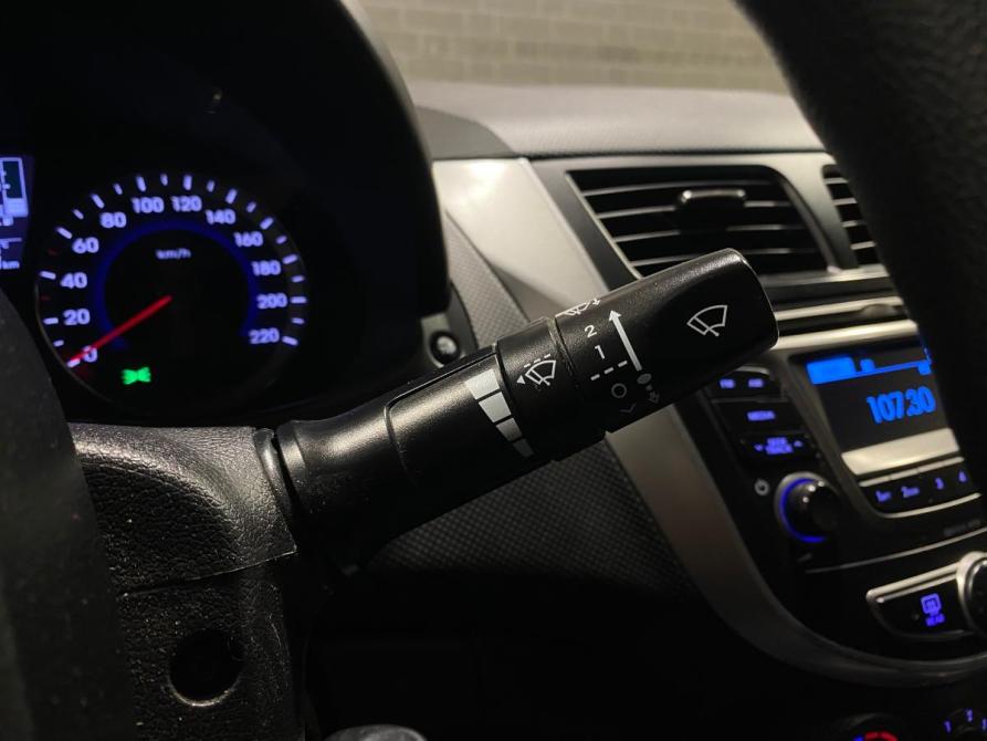 Hyundai Solaris I Рестайлинг Челябинск  - изображение 18