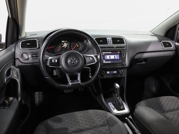 Volkswagen Polo V Рестайлинг с пробегом 2018 года, цена 1 590 000 рублей, 87203 км, седан, Автокод Объявления