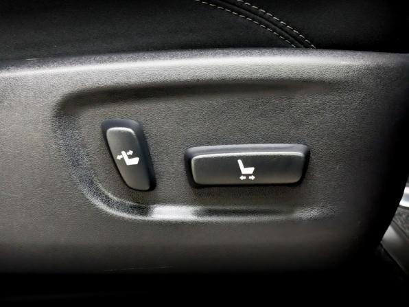 Toyota Land Cruiser Prado 150 Series Рестайлинг 2 с пробегом 2020 года, цена 5 999 000 рублей, 54239 км, внедорожник, Автокод Объявления