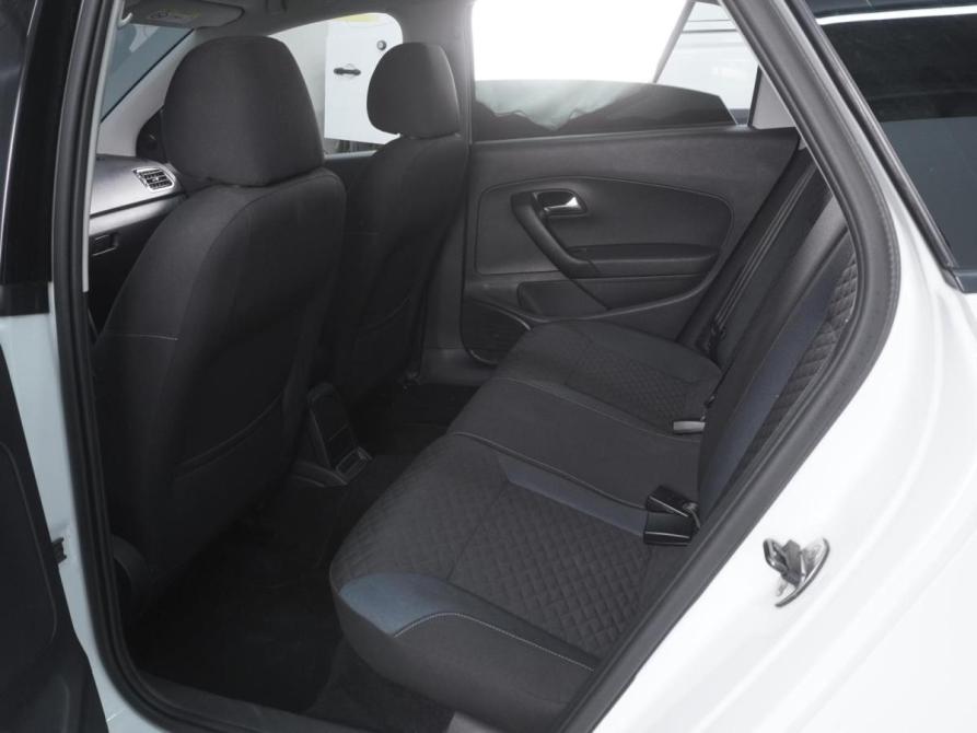 Volkswagen Polo V Рестайлинг Ростов-на-Дону  - изображение 11