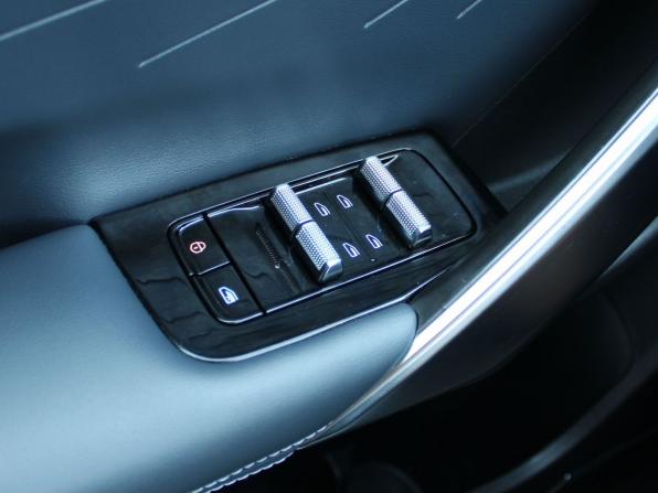 Geely Atlas II с пробегом 2023 года, цена 2 579 000 рублей, 40056 км, внедорожник, Автокод Объявления