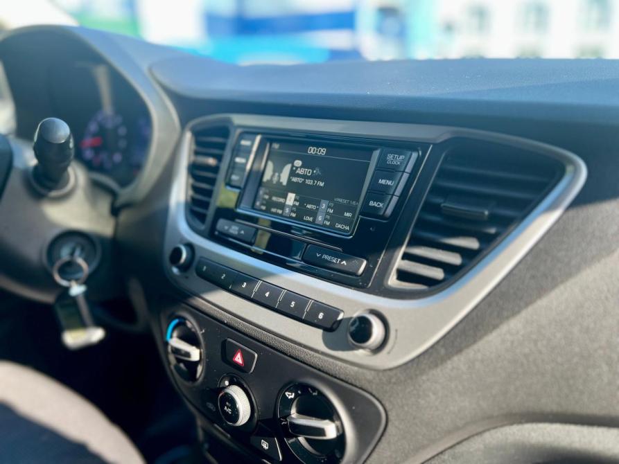 Hyundai Solaris II Великий Новгород  - изображение 16