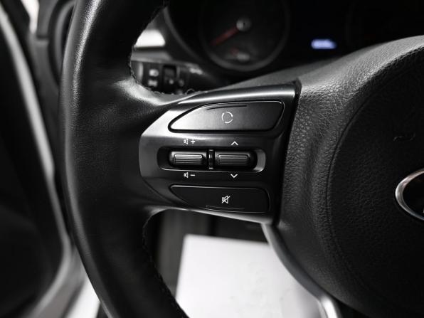 Kia Rio IV с пробегом 2019 года, цена 1 595 000 рублей, 108335 км, хэтчбек, Автокод Объявления