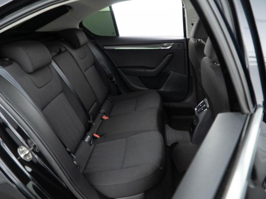 Skoda Octavia III (A7) Рестайлинг Москва  - изображение 7