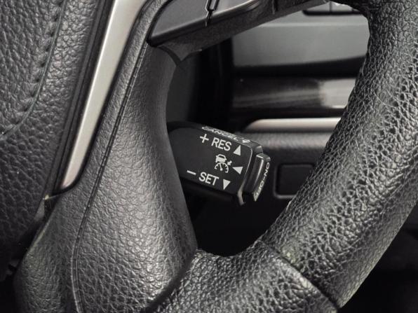 Toyota Crown XIV (S210) Рестайлинг с пробегом 2015 года, цена 2 649 000 рублей, 193000 км, седан, Автокод Объявления