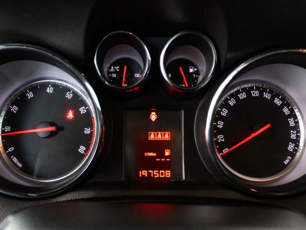 Opel Mokka I с пробегом 2015 года, цена 1 049 000 рублей, 190000 км, внедорожник, Автокод Объявления