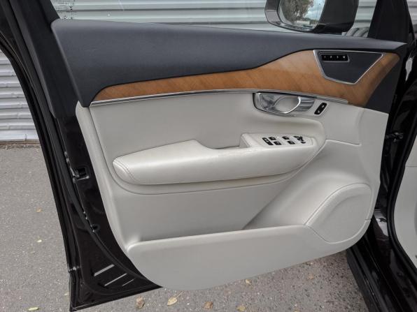 Volvo XC90 II с пробегом 2018 года, цена 3 245 000 рублей, 200505 км, внедорожник, Автокод Объявления
