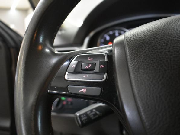 Volkswagen Touareg II с пробегом 2011 года, цена 1 749 000 рублей, 288888 км, внедорожник, Автокод Объявления