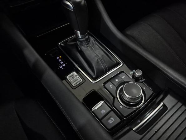 Mazda 6 III (GJ) Рестайлинг 2 с пробегом 2019 года, цена 2 550 000 рублей, 64048 км, седан, Автокод Объявления