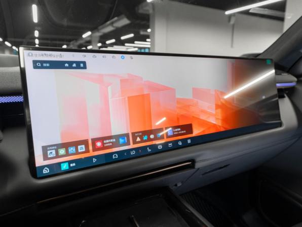 Lynk &amp; Co 900 с пробегом 2026 года, цена 8 200 000 рублей, 50 км, внедорожник, Автокод Объявления
