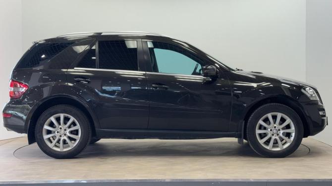 Mercedes-Benz M-Класс II (W164) Рестайлинг с пробегом 2011 года, цена 1 690 000 рублей, 242893 км, внедорожник, Автокод Объявления