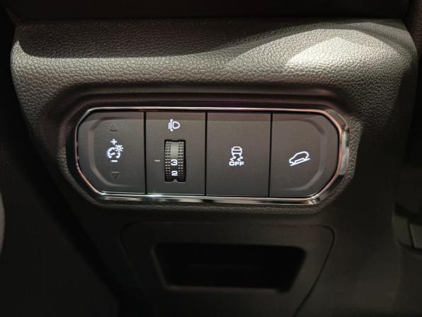 Haval Jolion I с пробегом 2023 года, цена 1 479 000 рублей, 107367 км, внедорожник, Автокод Объявления