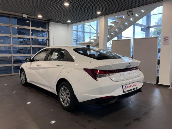 Hyundai Elantra VII (CN7) с пробегом 2022 года, цена 2 020 000 рублей, 107355 км, седан, Автокод Объявления