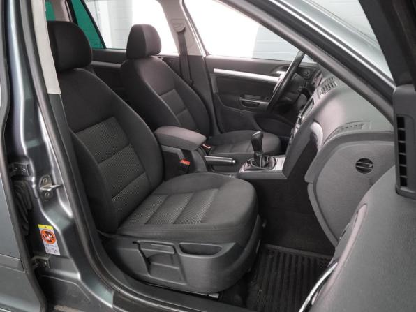 Skoda Octavia II (A5) Рестайлинг с пробегом 2012 года, цена 1 272 000 рублей, 303305 км, универсал, Автокод Объявления