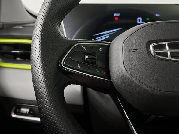 Geely Coolray I Рестайлинг с пробегом 2023 года, цена 2 414 900 рублей, 9776 км, внедорожник, Автокод Объявления