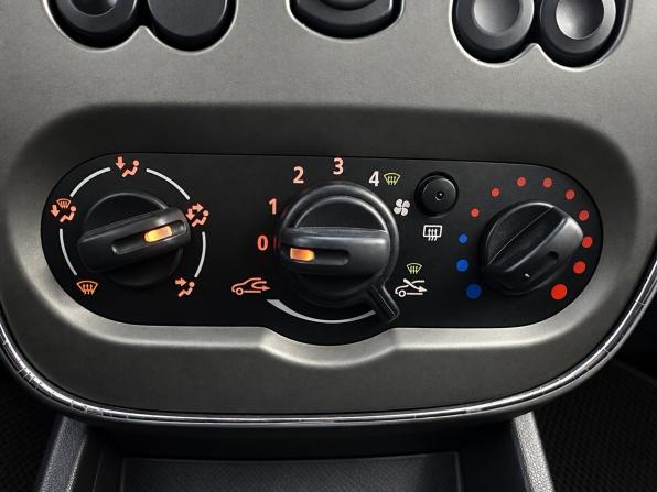 Renault Sandero I с пробегом 2014 года, цена 580 000 рублей, 105938 км, хэтчбек, Автокод Объявления