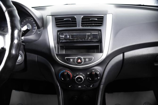 Hyundai Solaris I с пробегом 2013 года, цена 999 000 рублей, 224400 км, седан, Автокод Объявления