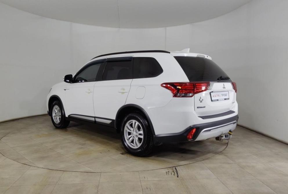 Mitsubishi Outlander III Рестайлинг 3 Волгоград  - изображение 7