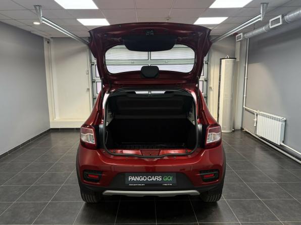 Renault Sandero II Рестайлинг с пробегом 2019 года, цена 1 275 000 рублей, 92175 км, хэтчбек, Автокод Объявления