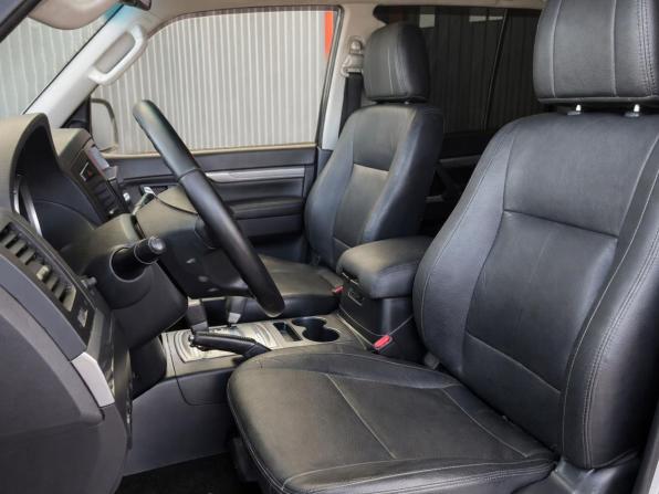 Mitsubishi Pajero IV Рестайлинг 1 с пробегом 2011 года, цена 1 697 000 рублей, 316487 км, внедорожник, Автокод Объявления