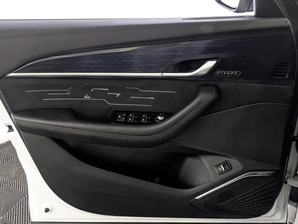 Geely Monjaro I с пробегом 2024 года, цена 3 450 000 рублей, 35599 км, внедорожник, Автокод Объявления