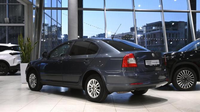 Skoda Octavia II (A5) Рестайлинг с пробегом 2009 года, цена 630 000 рублей, 262090 км, лифтбек, Автокод Объявления