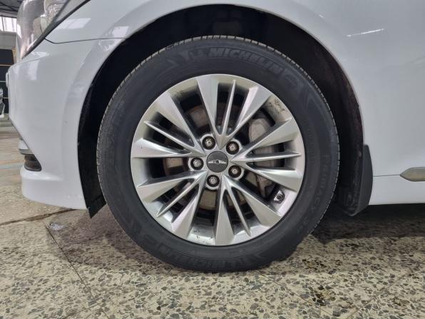 Hyundai Genesis II с пробегом 2014 года, цена 1 599 000 рублей, 145000 км, седан, Автокод Объявления