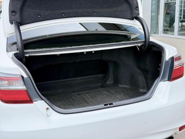 Toyota Camry VII (XV50) Рестайлинг с пробегом 2015 года, цена 1 775 000 рублей, 242414 км, седан, Автокод Объявления