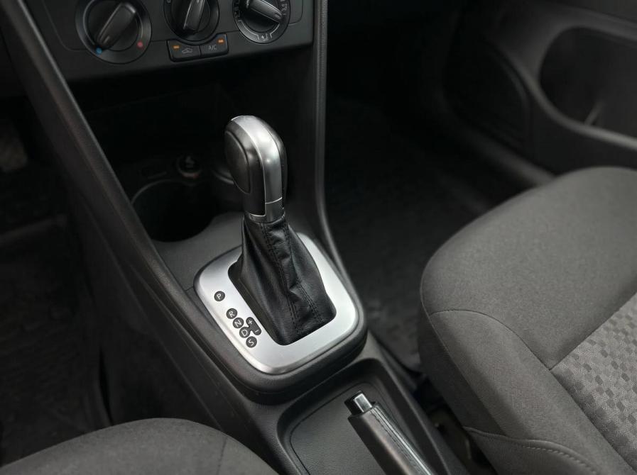 Volkswagen Polo V Рестайлинг Кемерово  - изображение 11