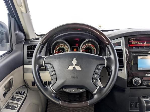 Mitsubishi Pajero IV Рестайлинг 2 с пробегом 2020 года, цена 3 440 000 рублей, 83350 км, внедорожник, Автокод Объявления