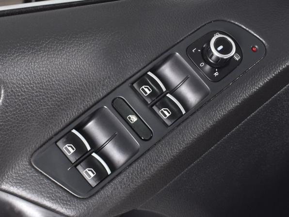 Volkswagen Tiguan I Рестайлинг с пробегом 2011 года, цена 1 279 995 рублей, 167374 км, внедорожник, Автокод Объявления