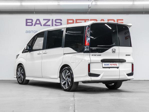 Honda Stepwgn V Рестайлинг с пробегом 2019 года, цена 2 450 000 рублей, 72888 км, минивэн, Автокод Объявления