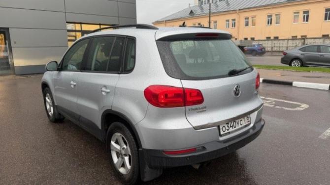 Volkswagen Tiguan I Рестайлинг с пробегом 2013 года, цена 750 000 рублей, 296369 км, внедорожник, Автокод Объявления