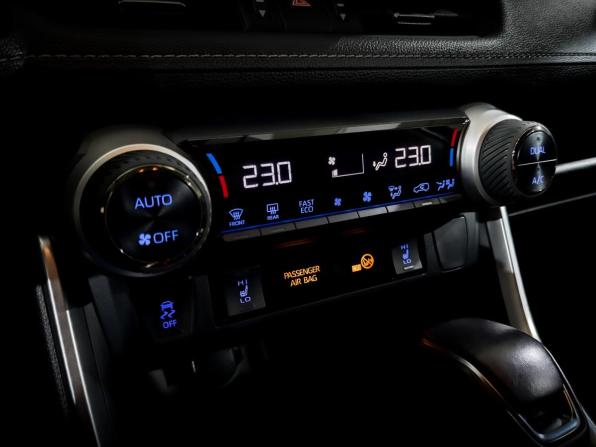 Toyota RAV4 V (XA50) с пробегом 2021 года, цена 3 190 000 рублей, 113619 км, внедорожник, Автокод Объявления