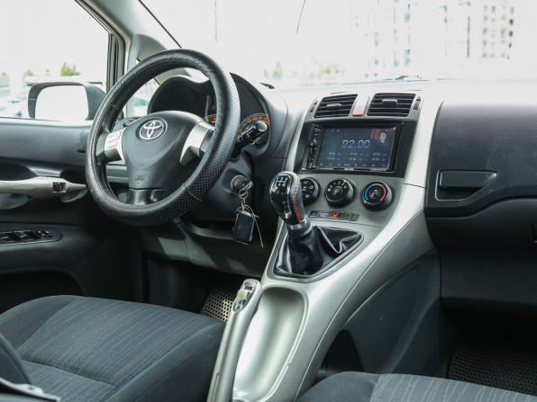 Toyota Auris I с пробегом 2007 года, цена 559 000 рублей, 180166 км, хэтчбек, Автокод Объявления