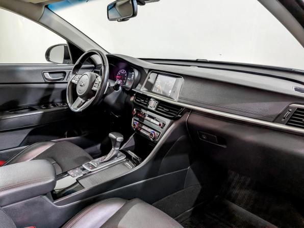 Kia Optima IV Рестайлинг с пробегом 2018 года, цена 1 900 000 рублей, 102365 км, седан, Автокод Объявления